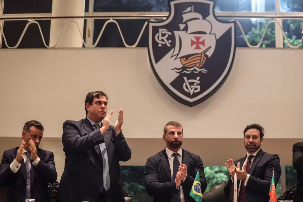 1 de 2 Renato Brito, Paulo Salomão, Pedrinho e Alan Belaciano, em posse da chapa de Pedrinho, em 2024